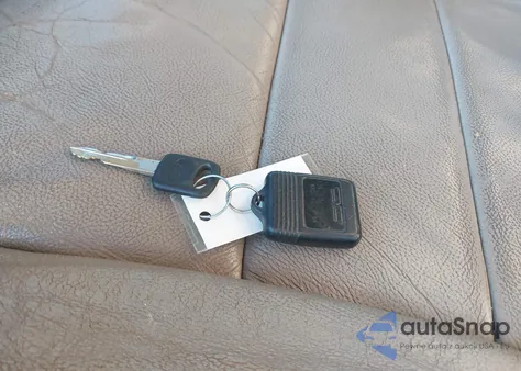 2005 Ford F250 Super Duty из США, поврежденный, VIN 1FTSW21P35EB29603